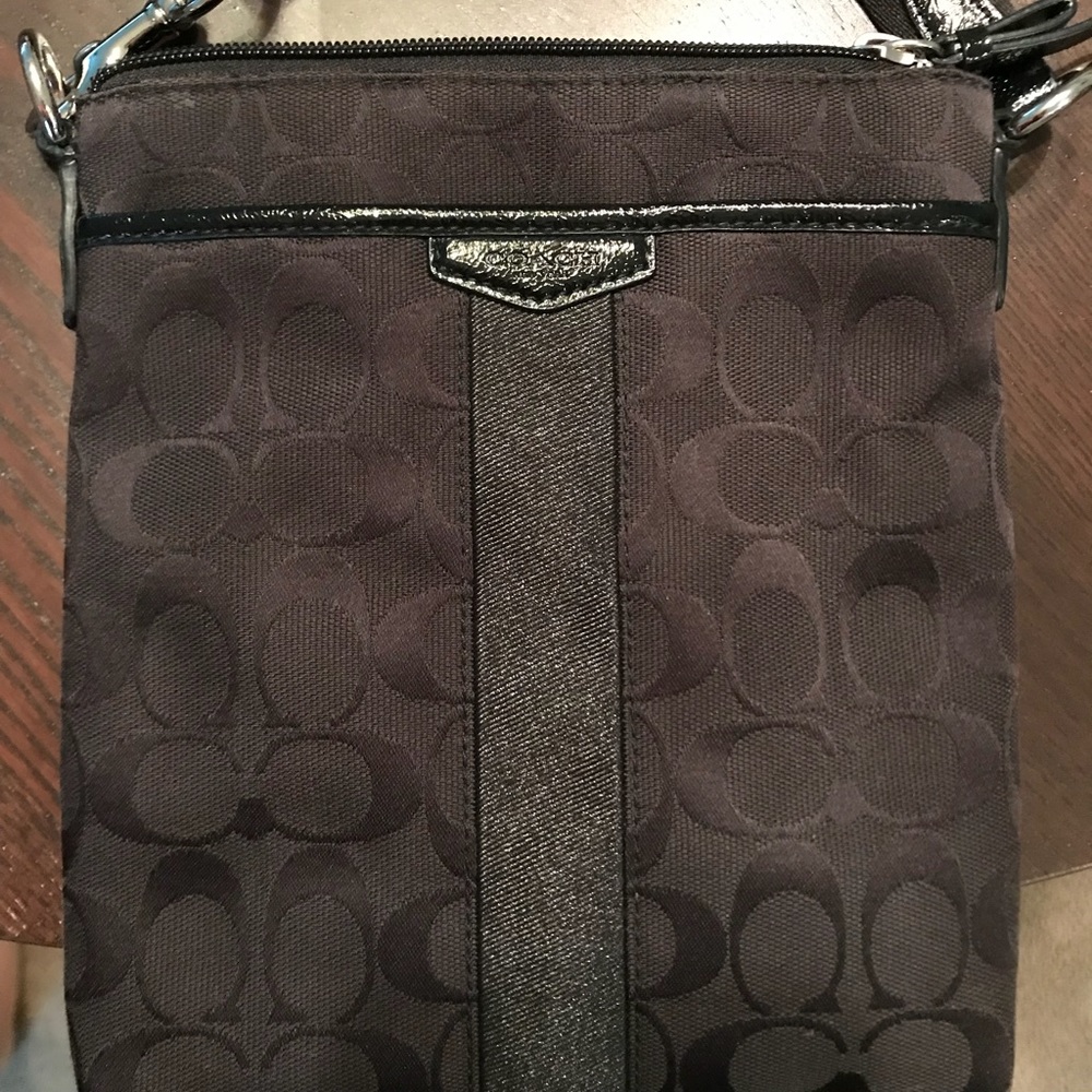 Coach signature stripe crossbody